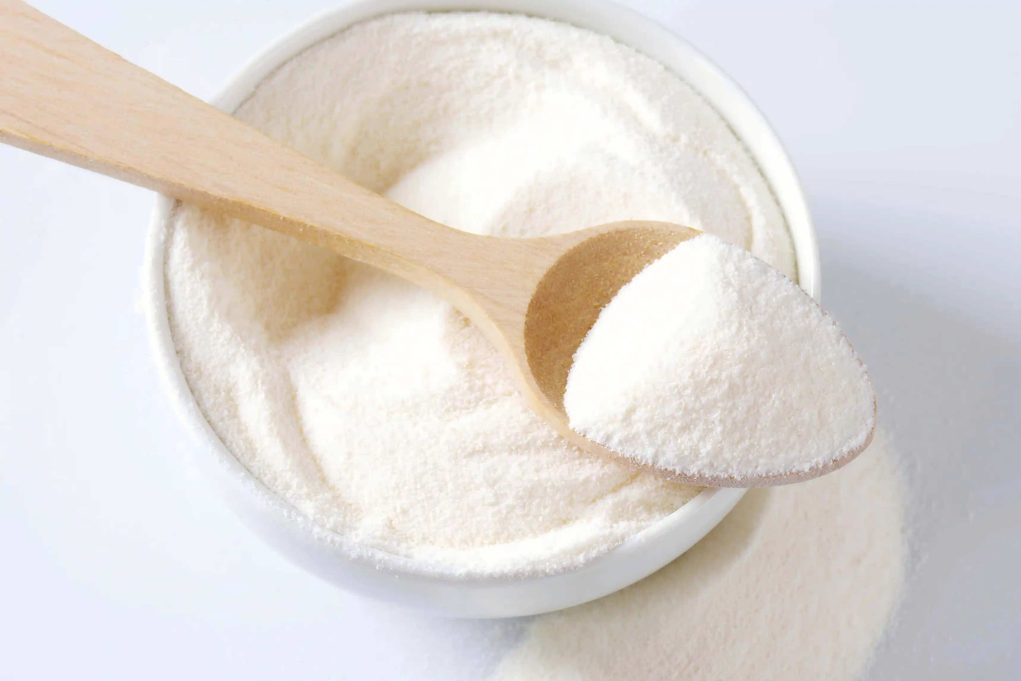 Bulk Lactitol Powder vs Stevia: Taste, Cost, and Application